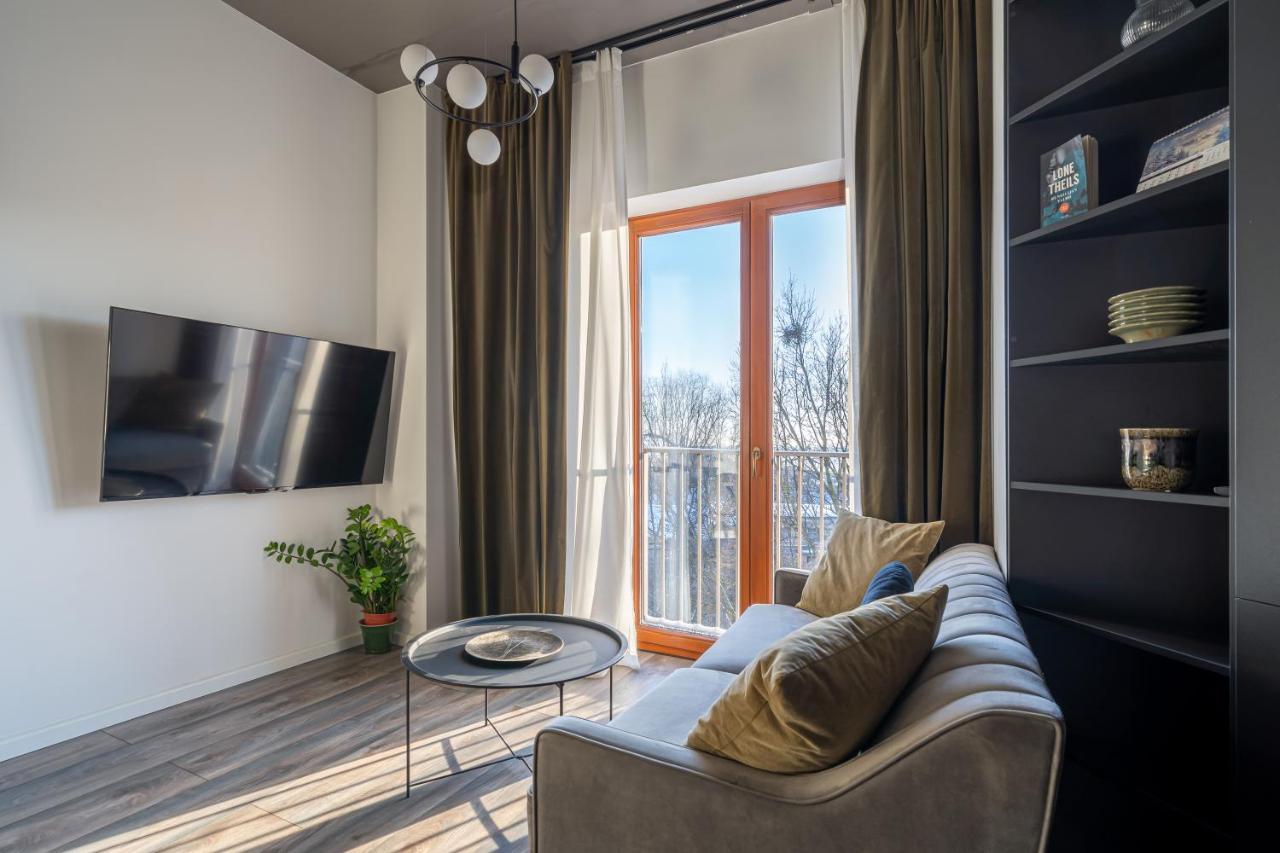 Cosy Studio Apartment In Ridzenes Residence Riga Esterno foto