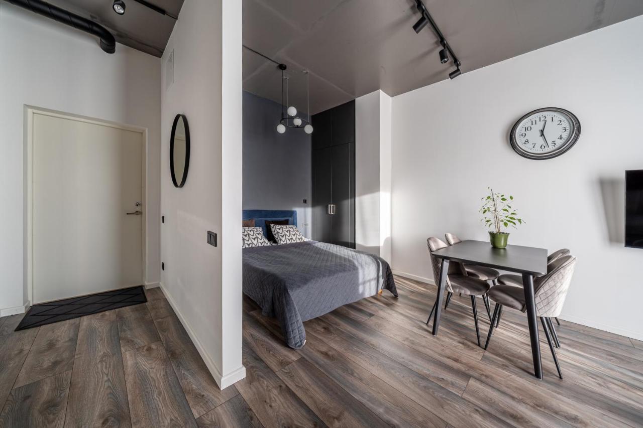 Cosy Studio Apartment In Ridzenes Residence Riga Esterno foto
