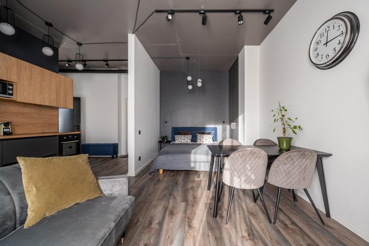 Cosy Studio Apartment In Ridzenes Residence Riga Esterno foto