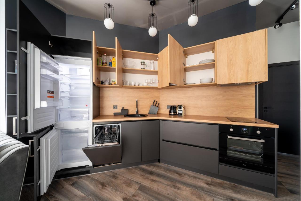 Cosy Studio Apartment In Ridzenes Residence Riga Esterno foto