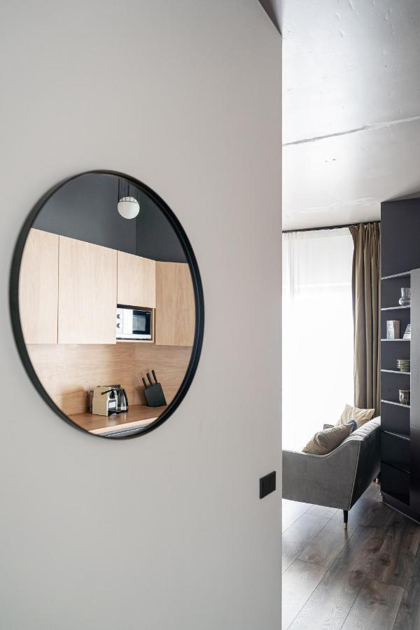 Cosy Studio Apartment In Ridzenes Residence Riga Esterno foto