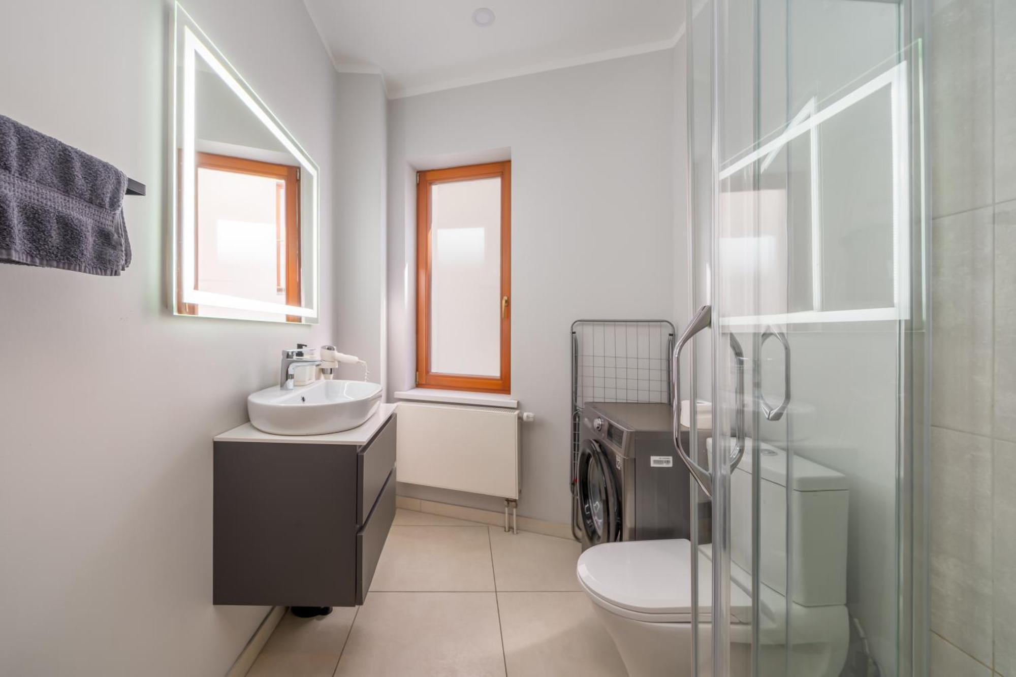 Cosy Studio Apartment In Ridzenes Residence Riga Esterno foto
